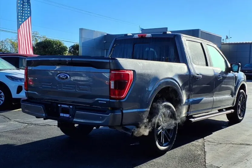 2021 Ford F-150 XLT photo 1
