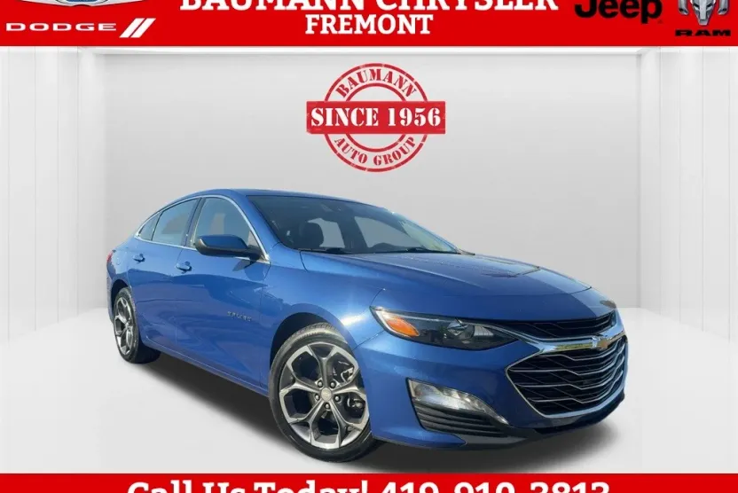 2023 Chevrolet Malibu 1LT photo 1
