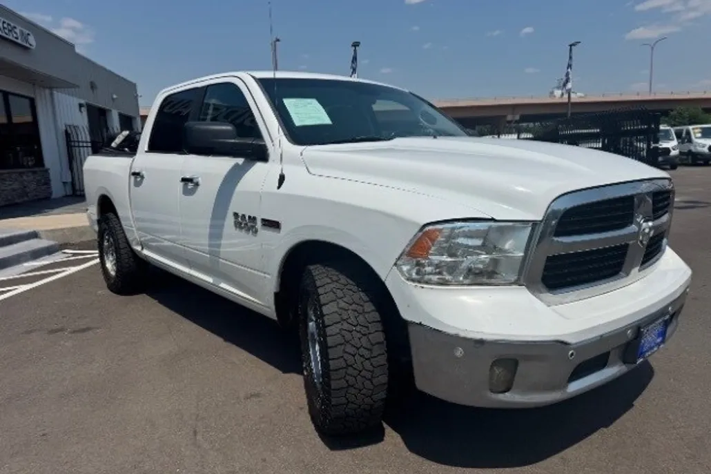 2016 Ram 1500 Big Horn photo 1