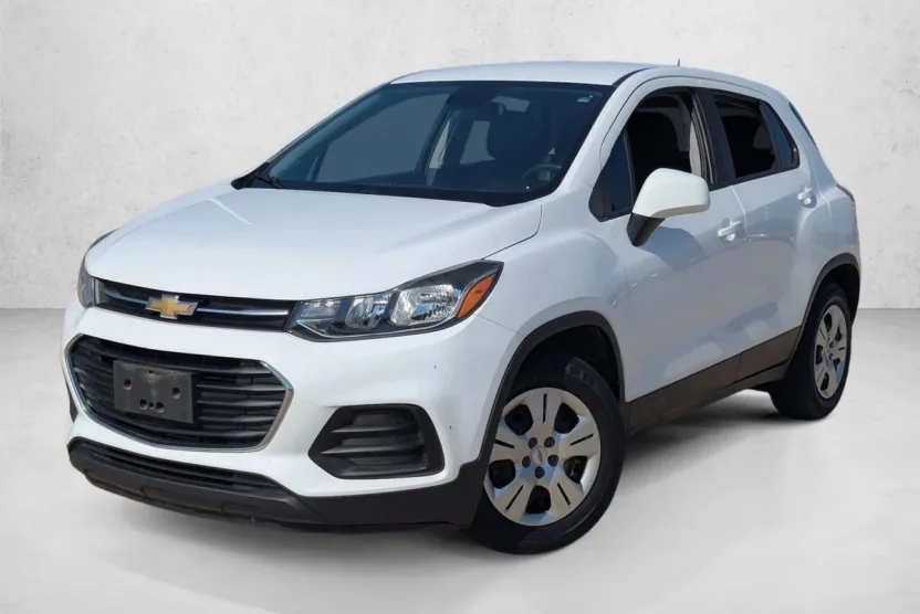 2018 Chevrolet Trax LS photo 1