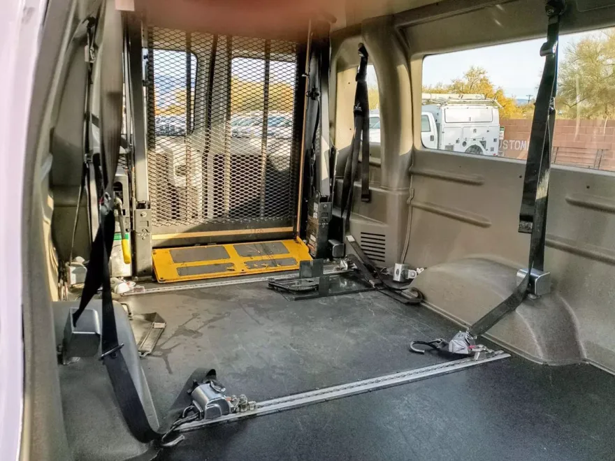 2012 Ford E-250 photo 1
