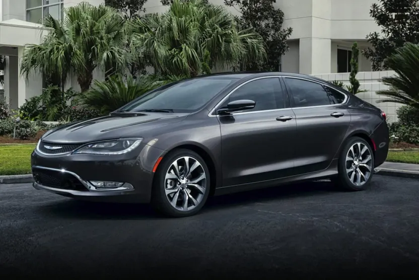 2015 Chrysler 200 Limited photo 1