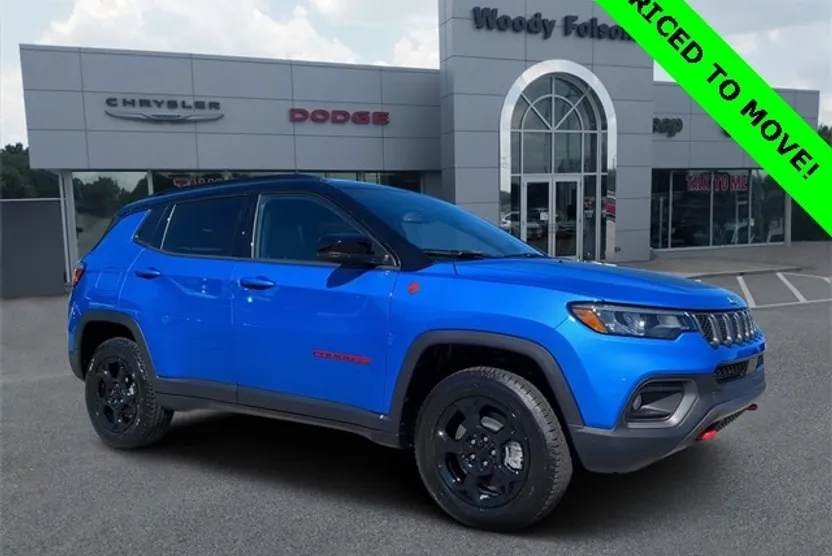 2023 Jeep Compass Trailhawk photo 1