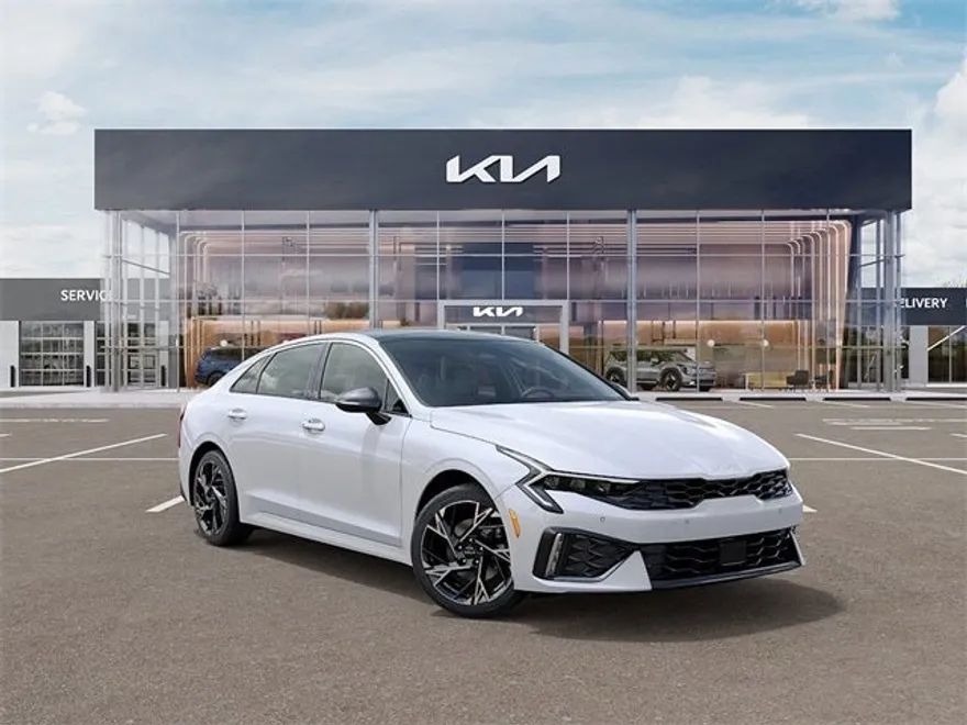 2025 Kia K5 GT-Line photo 8
