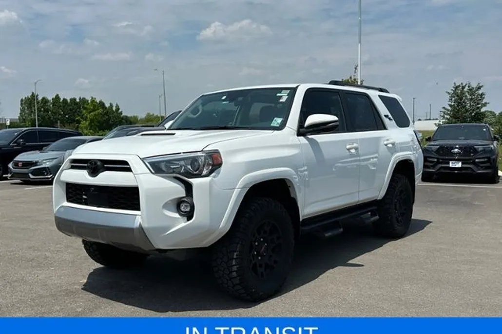 2022 Toyota 4Runner TRD Off-Road Premium photo 1