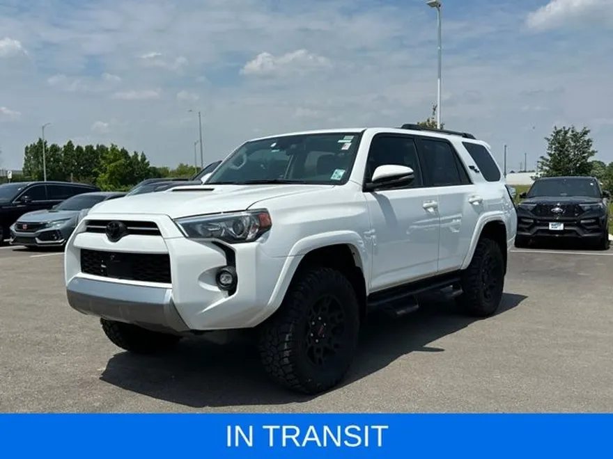2022 Toyota 4Runner TRD Off-Road Premium photo 1
