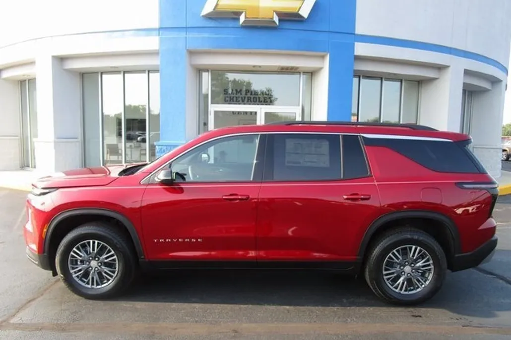 2026 Chevrolet Traverse photo 1