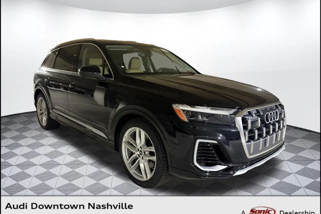 2025 Audi Q7 55 Premium Plus photo 1