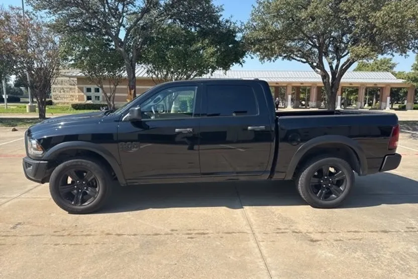 2024 Ram 1500 Classic Warlock photo 1