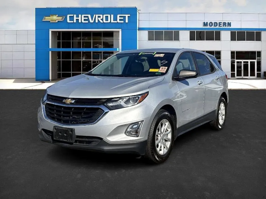2020 Chevrolet Equinox LS photo 1