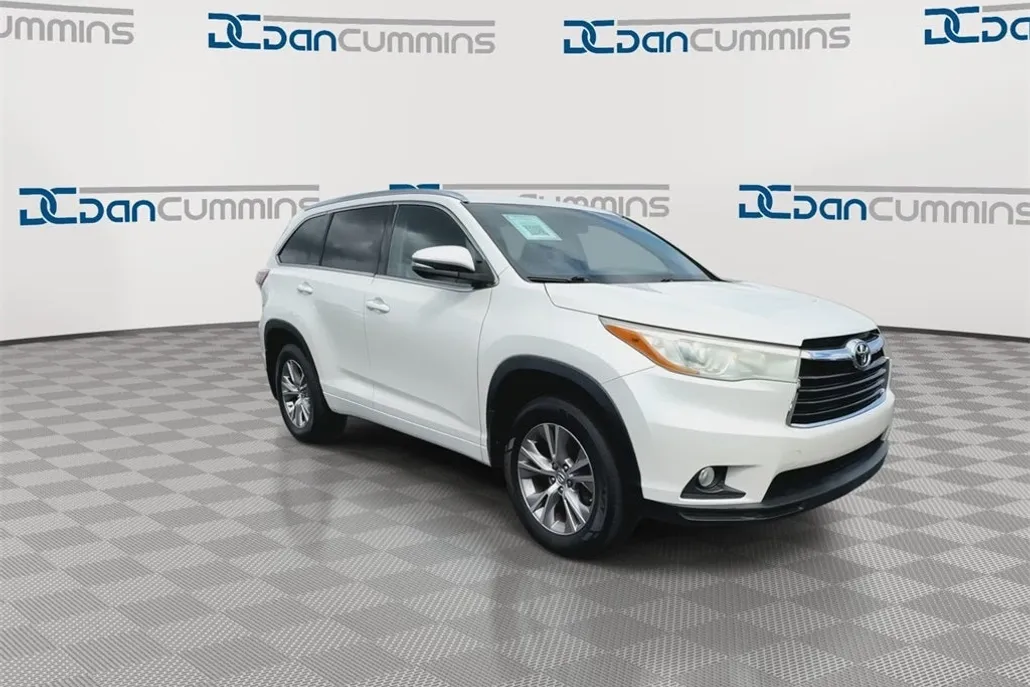 2015 Toyota Highlander XLE photo 1