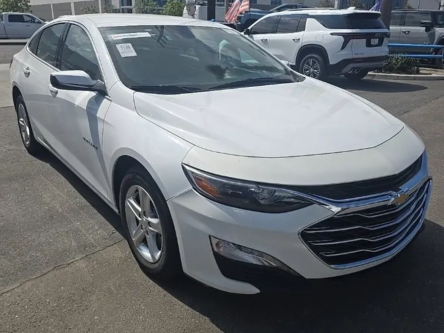 2023 Chevrolet Malibu 1LT photo 1
