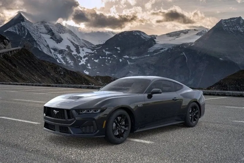2025 Ford Mustang GT photo 1