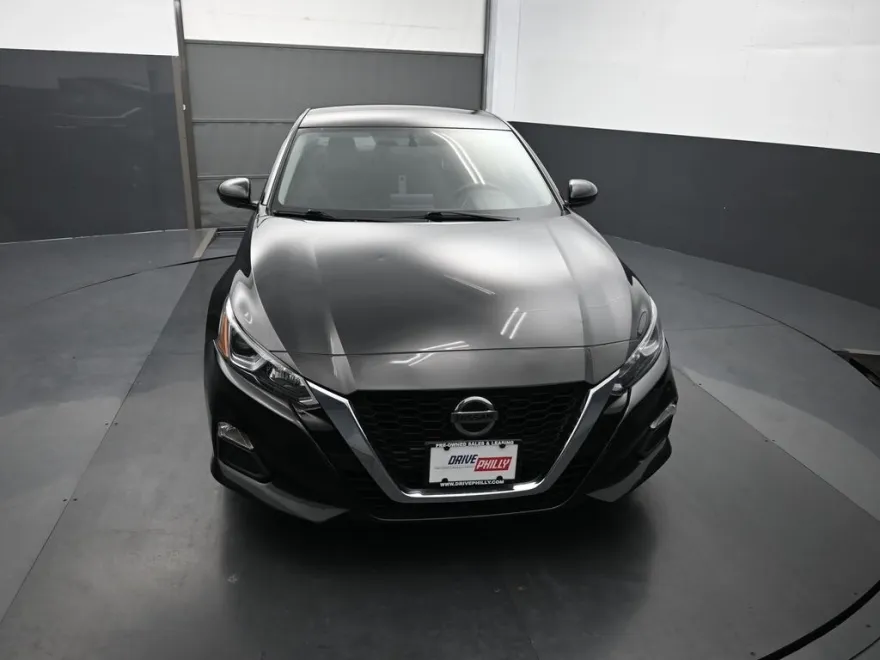 2019 Nissan Altima 2.5 S photo 1