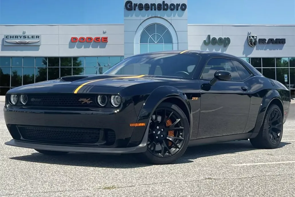 2023 Dodge Challenger R/T Scat Pack Widebody photo 1
