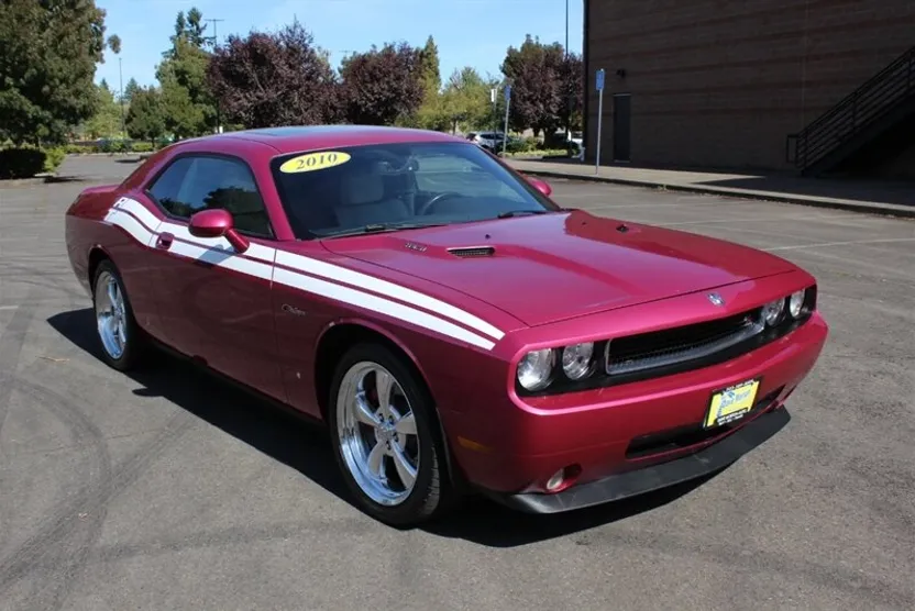 2010 Dodge Challenger R/T photo 1