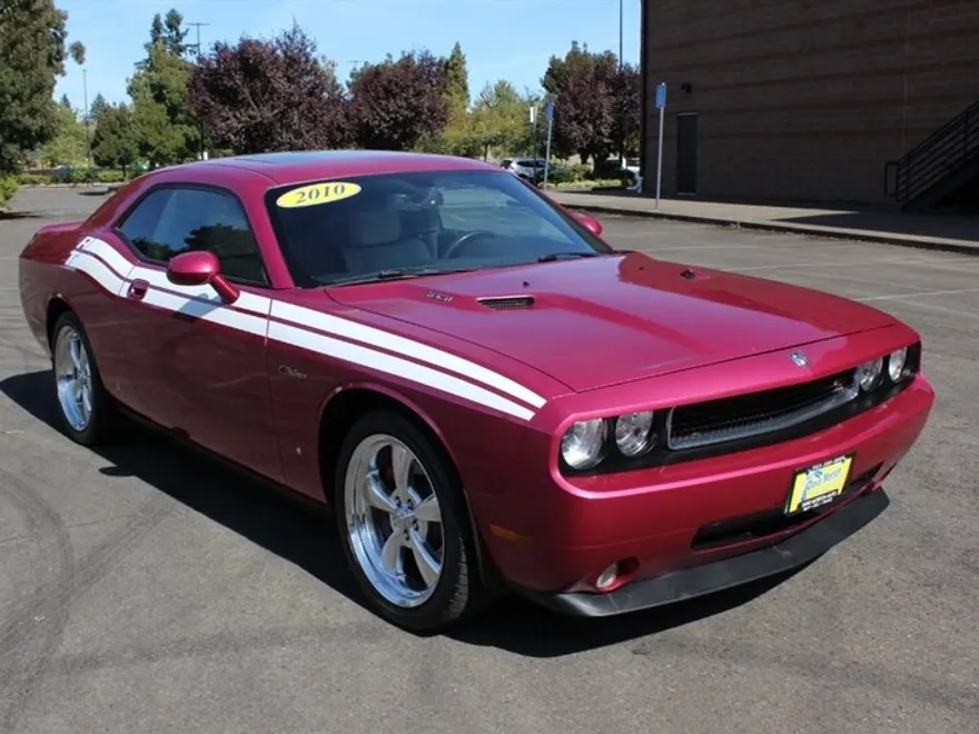 2010 Dodge Challenger R/T photo 1