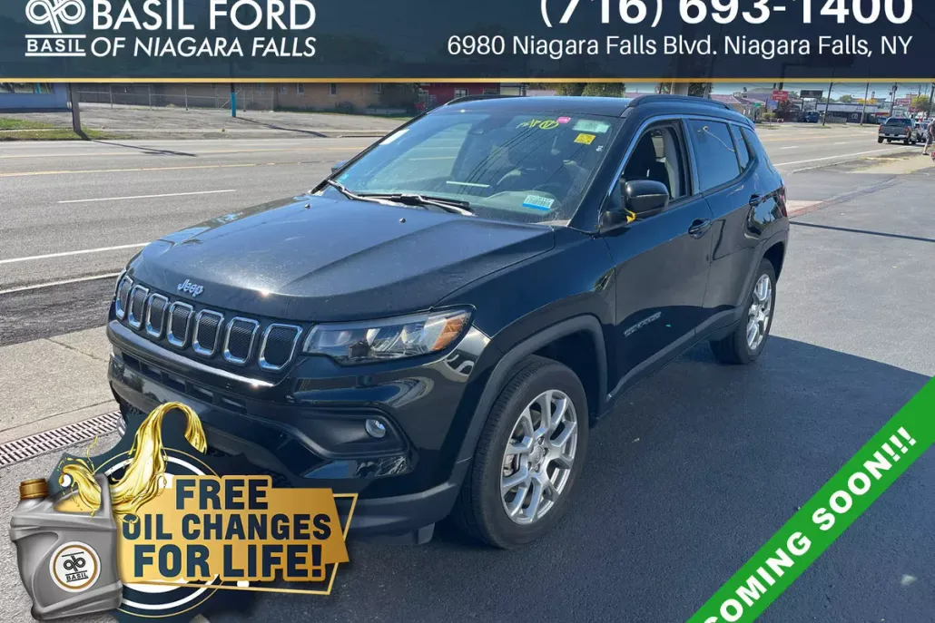 2022 Jeep Compass Latitude Lux photo 1
