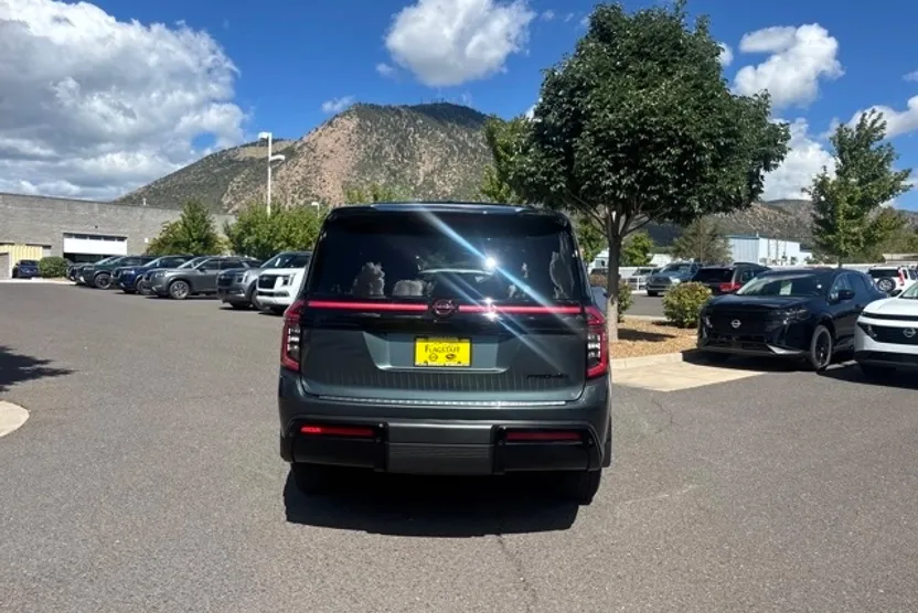 2026 Nissan Armada photo 1