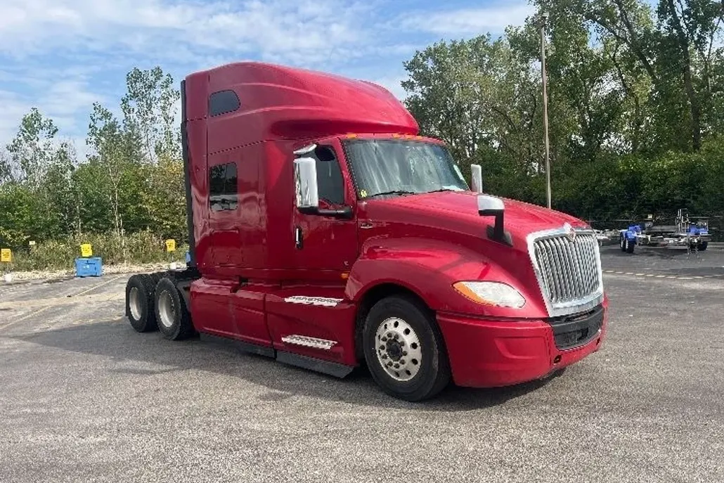 2019 International LT625 LT photo 1