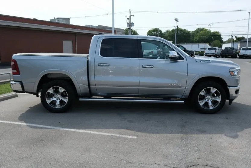 2022 Ram 1500 Laramie photo 1