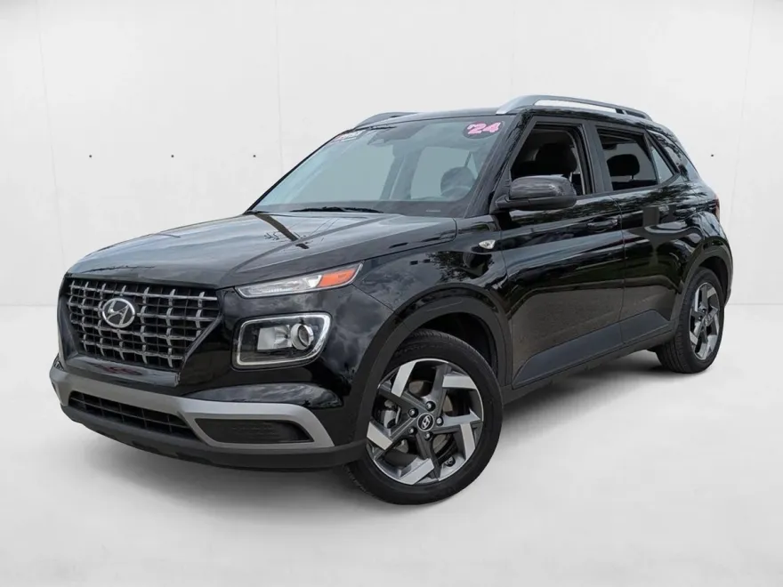 2024 Hyundai Venue SEL photo 1