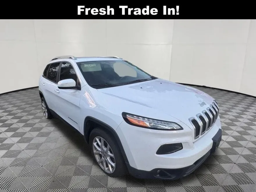 2017 Jeep Cherokee Latitude photo 1