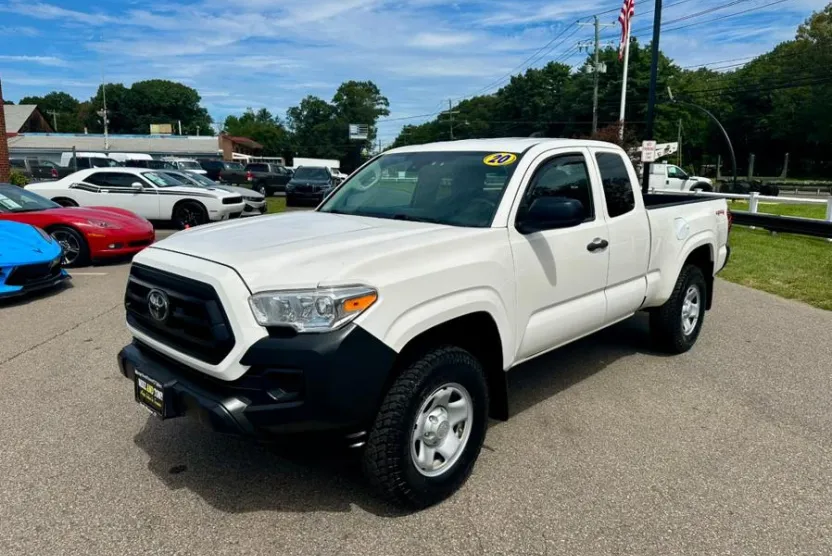 2020 Toyota Tacoma SR Access Cab photo 1