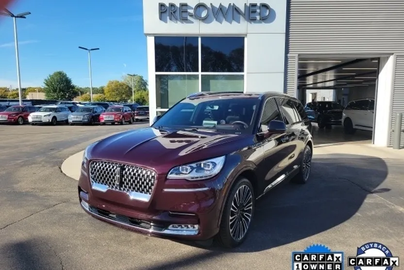 2023 Lincoln Aviator Black Label photo 1