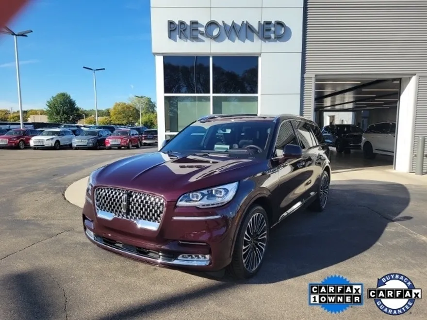 2023 Lincoln Aviator Black Label photo 1