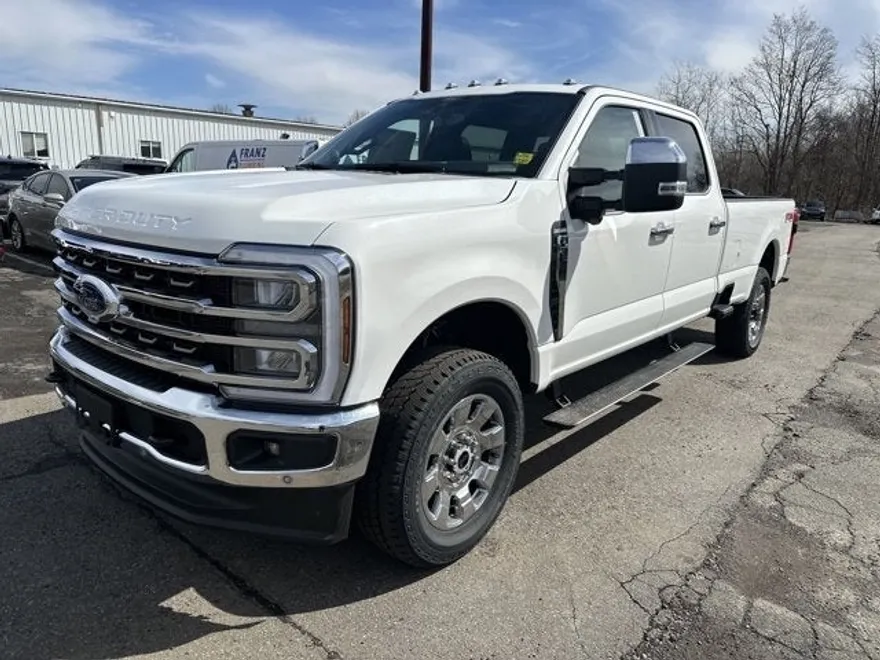 2025 Ford F-350 King Ranch photo 1