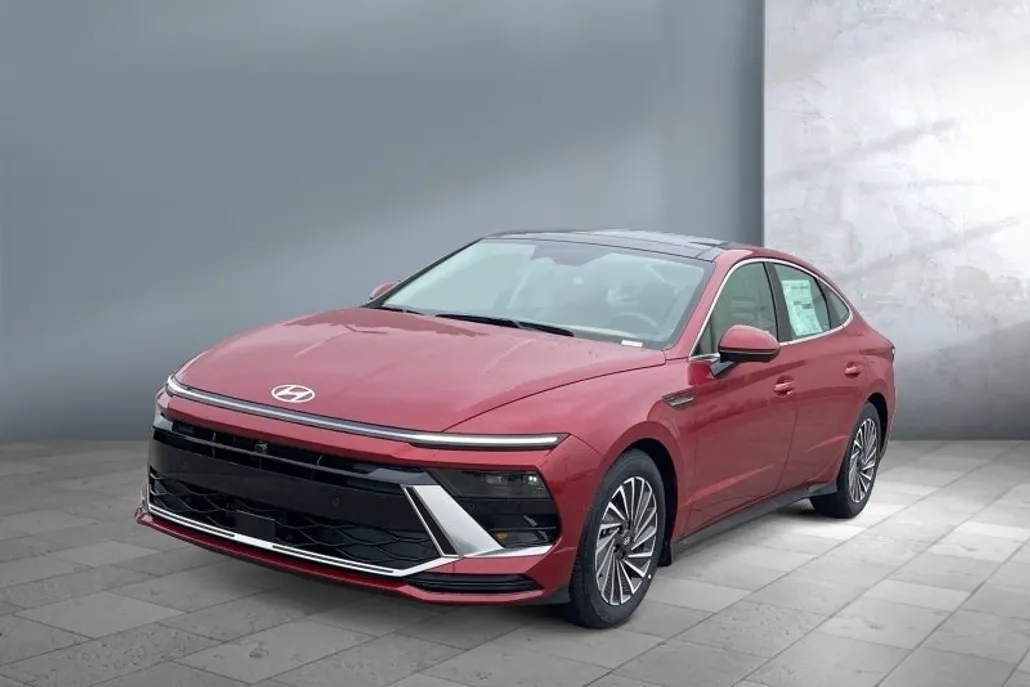 2025 Hyundai Sonata Hybrid Limited photo 1