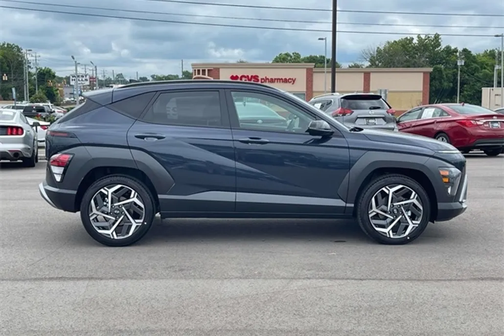 2026 Hyundai Kona SEL photo 1
