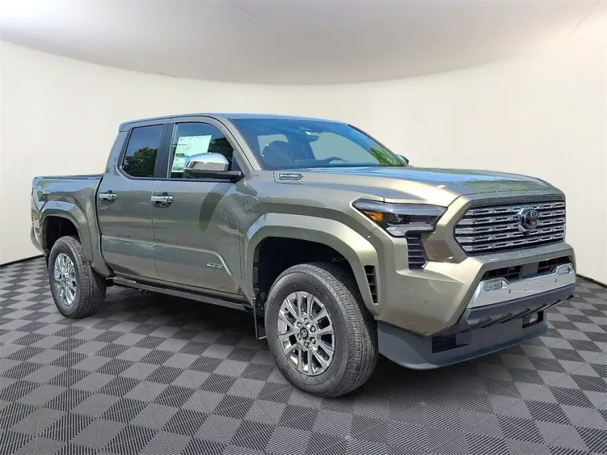2025 Toyota Tacoma Limited photo 1