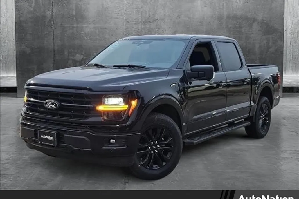 2025 Ford F-150 XLT photo 1