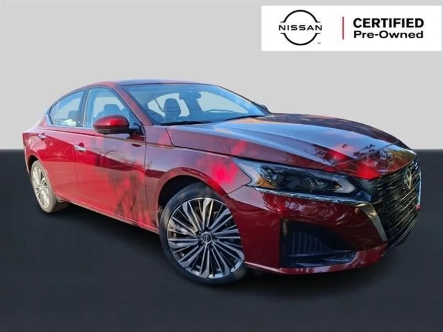 2023 Nissan Altima 2.5 SL photo 1