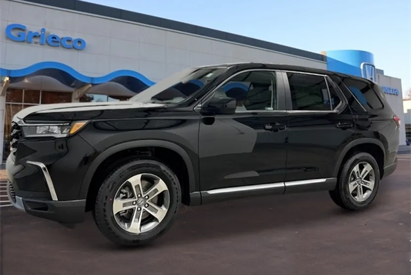 2025 Honda Pilot EX-L photo 1