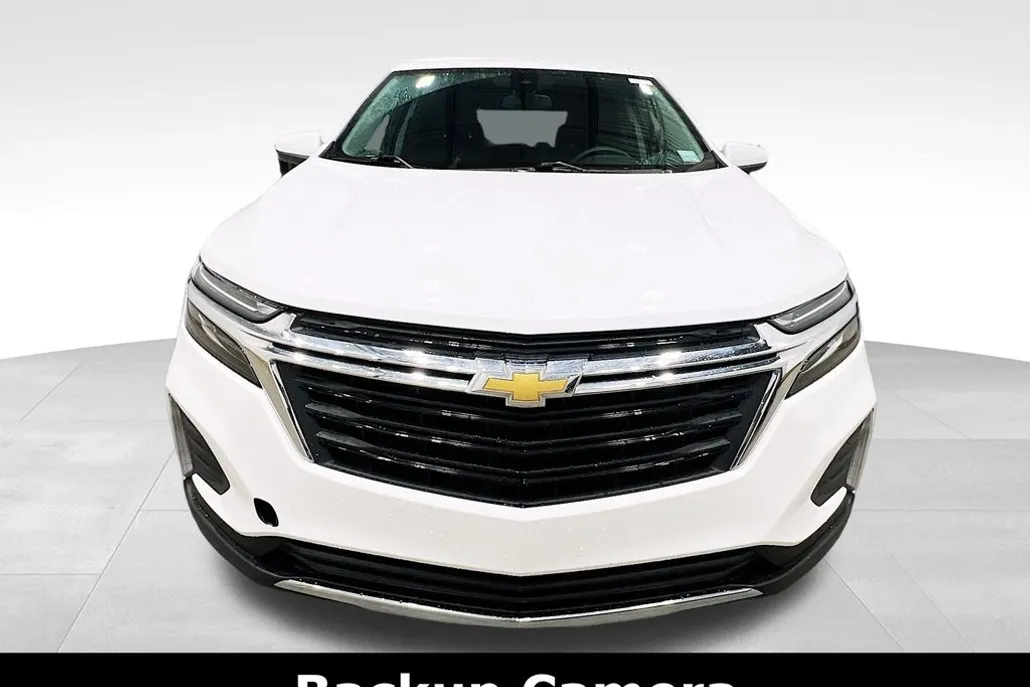 2023 Chevrolet Equinox LT photo 1