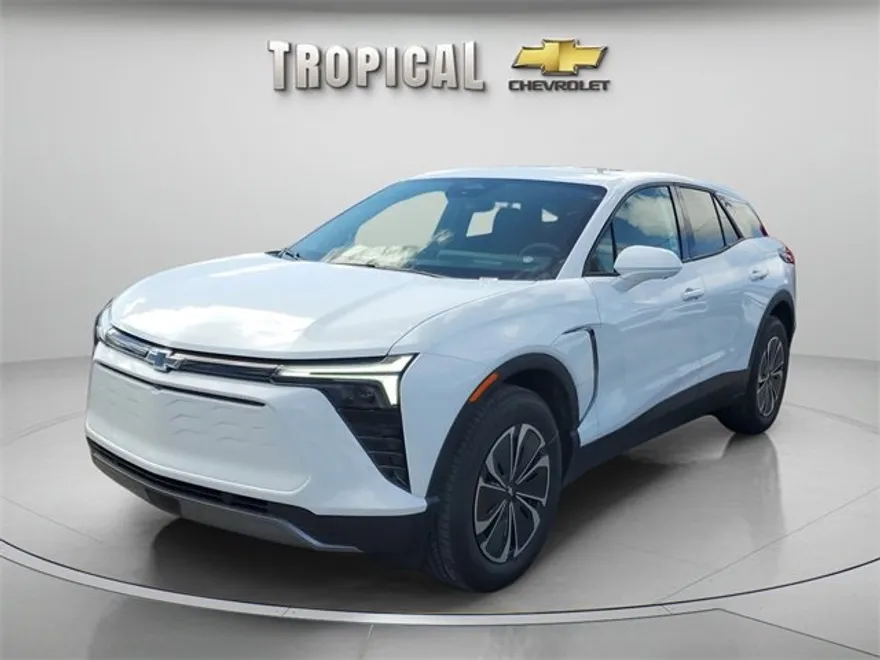 2025 Chevrolet Blazer EV photo 1