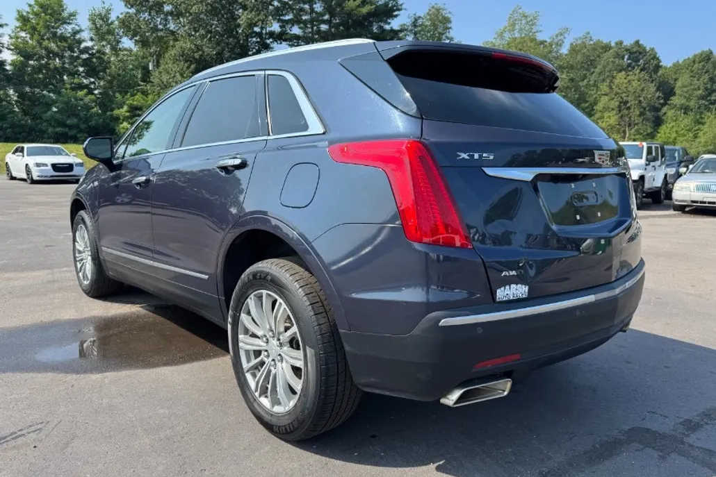 2018 Cadillac XT5 Luxury photo 1