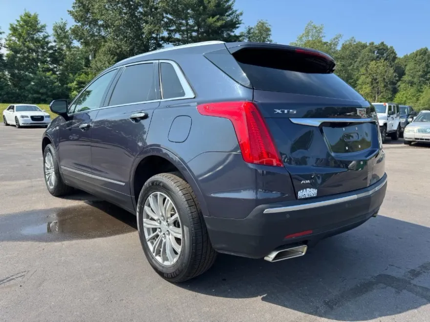 2018 Cadillac XT5 Luxury photo 1