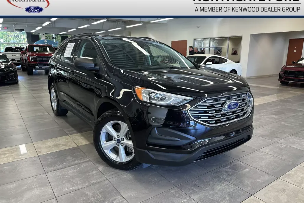 2022 Ford Edge SE photo 1