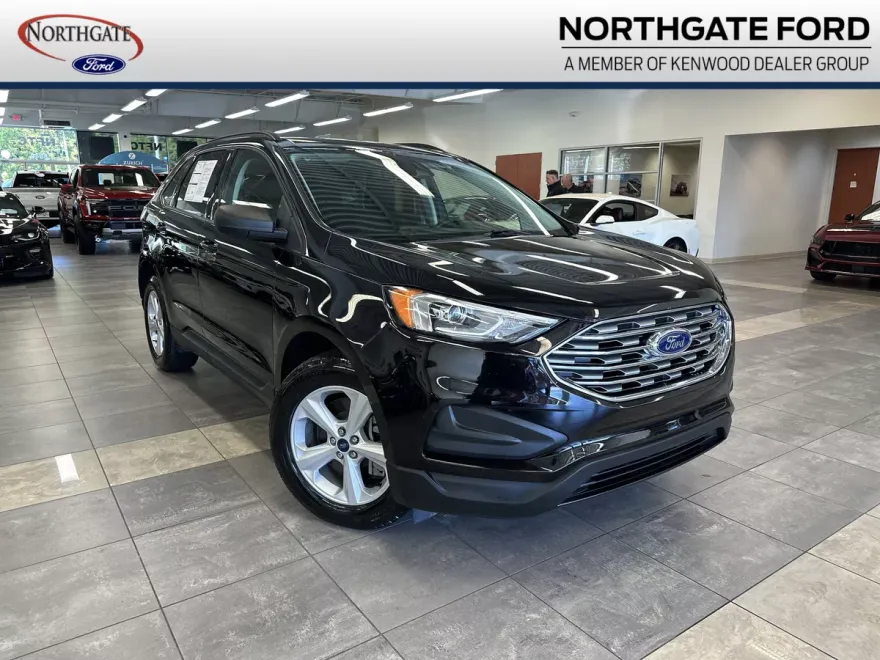 2022 Ford Edge SE photo 1
