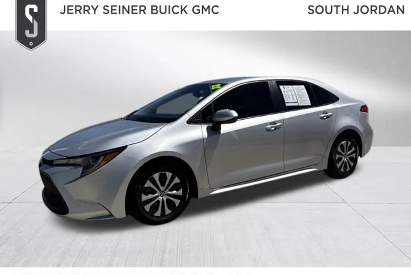2022 Toyota Corolla Hybrid LE photo 1