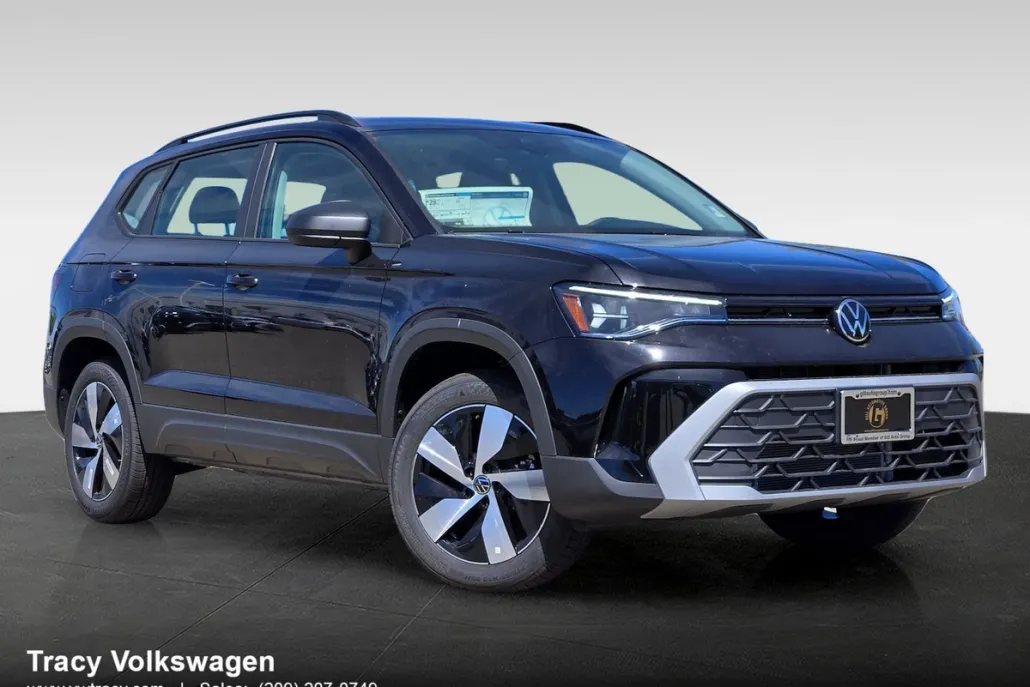 2025 Volkswagen Taos S photo 1
