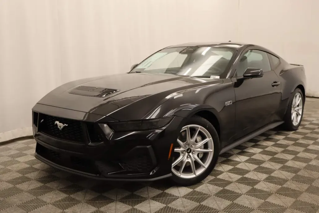 2025 Ford Mustang GT Premium photo 1
