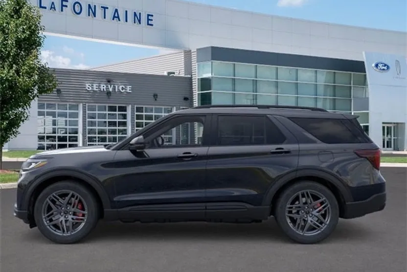 2025 Ford Explorer ST photo 1