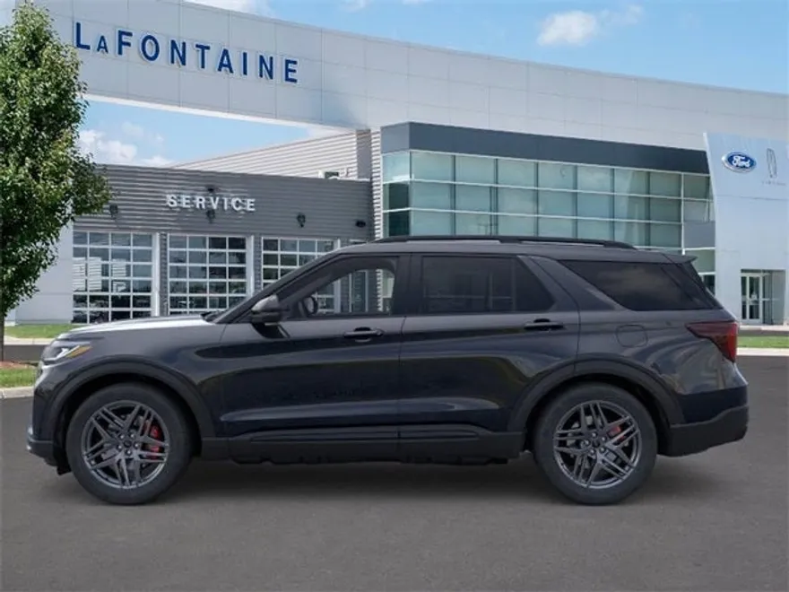 2025 Ford Explorer ST photo 1
