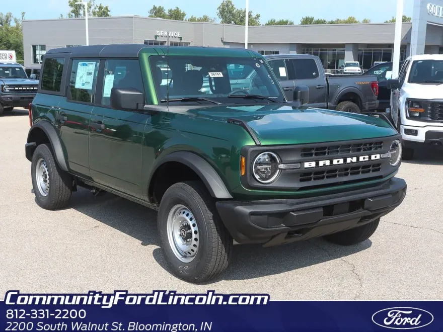 2025 Ford Bronco Base photo 1
