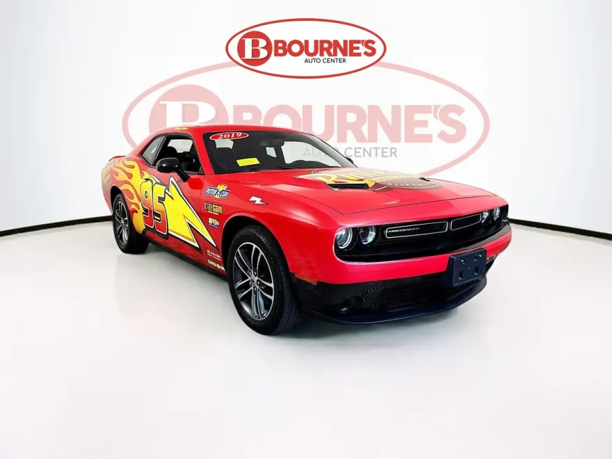 2019 Dodge Challenger SXT AWD photo 1